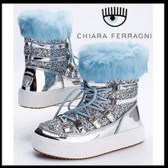 💥SHOWSTOPPER'!💥Chiara Ferragni Silver Glitter Blue Rabbit Fur Après-Ski Boot